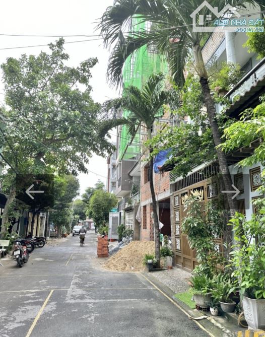 Hẻm 8m xe hơi thông, 1 sẹc  PHẠM VĂN BẠCH- TÂN BÌNH Ngang 6m ,dài10m vuông vức,  2 tầng - 4