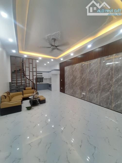 Bán nhà Đại Đồng, Thôn 1 Đông Mỹ 46m2 - 4 tầng - mặt tiền 4.8m - giá 4.48 tỷ  Ô TÔ - NGÕ T - 8