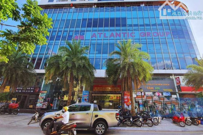 Sang nhượng 138m2 tòa Hoàng Ngân Plaza; giá 250k/m2/tháng; bàn giao điều hòa, trần, sàn