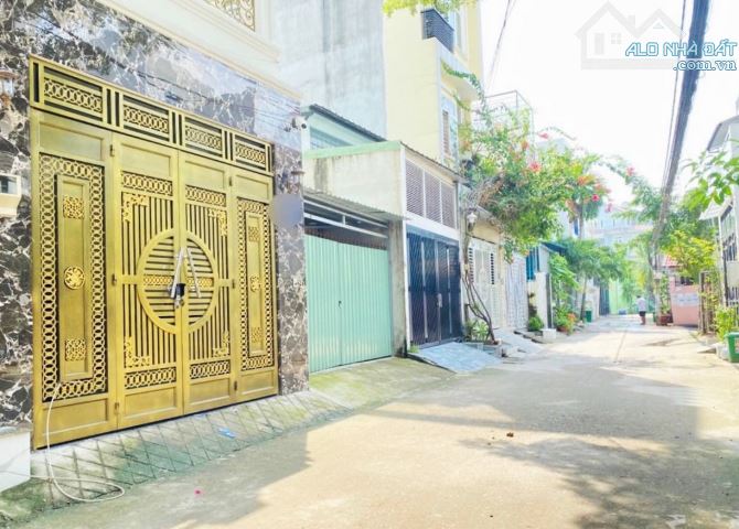 Nhà cấp 4, gần đường Phạm Văn Đồng,Thủ Đức, 100m2, giá 5,45 tỷ