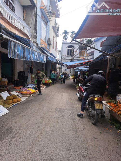 Bán lô đất tặng nhà cấp 4 mặt chợ Hải Tẹo - 1