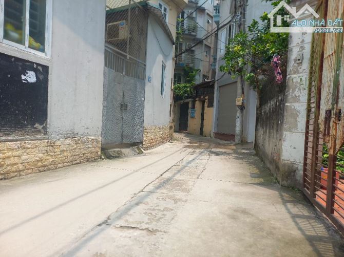 ĐẤT HOÀNG LIÊN- CỰC HIẾM- RẺ- Ô TÔ ĐỖ CỬA VÀO ĐẤT- 6,7 TỶ - 2