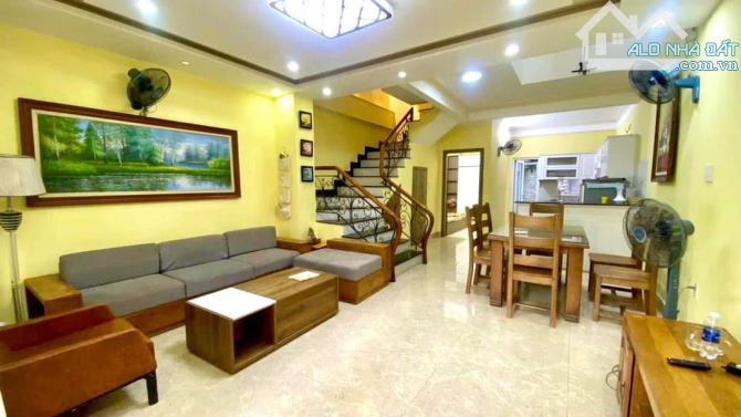 Siêu phẩm căn Homestay ngay Biển Mỹ Khê - Giá Sập Hầm - 2