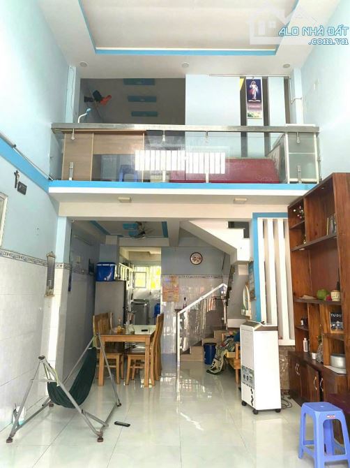 Bán nhà hẻm 47 Trường Lưu, Long Trường, Q9 - Nhà 1 trệt 1 lửng, 56m2 đất, 71m2 sàn - 2