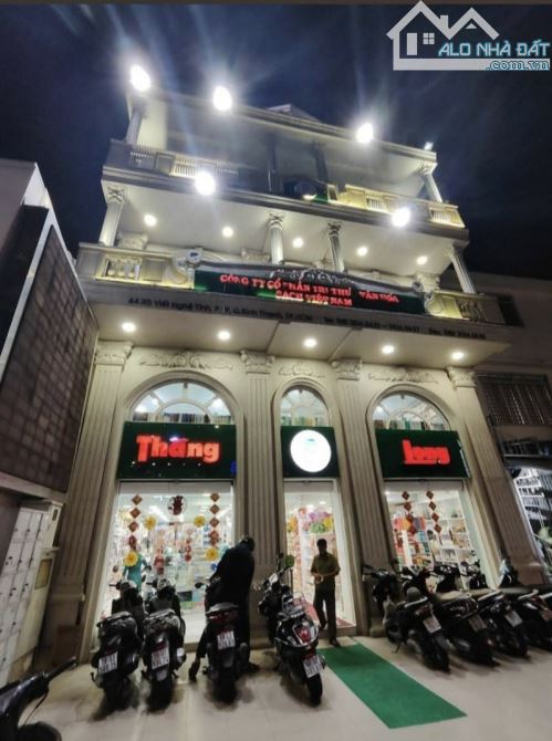 Bán GẤP!!! MT Cống Quỳnh - NTMK đoạn đẹp - DT 12x17m vuông vức - HDT 160tr/th - 80 tỷ