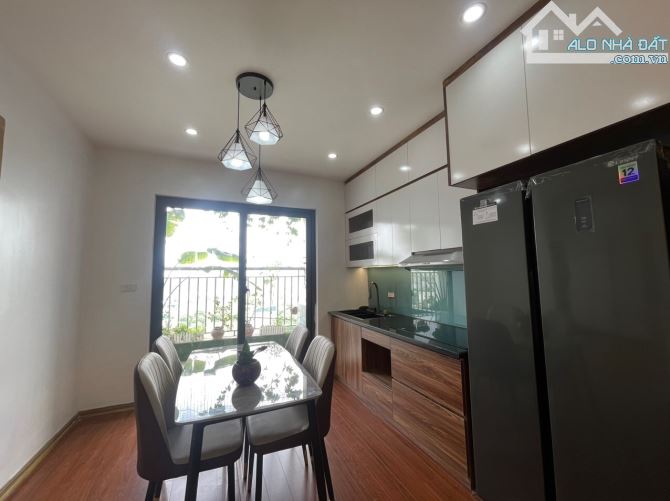 bán nhanh căn hộ 65m -2 ngủ - full nội thất cao cấp chung cư Thanh hà cienco5 giá 2.x tỷ