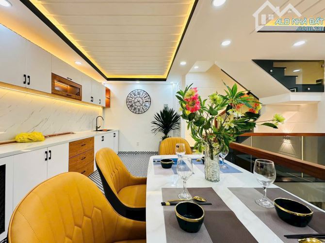 🆘Lên Sóng Cặp Siêu Phẩm Hẻm Xe Hơi🆘Cây Trâm Phường 8🆘4 Lầu 4Pn 3WC🆘5,8 TỶ - 10