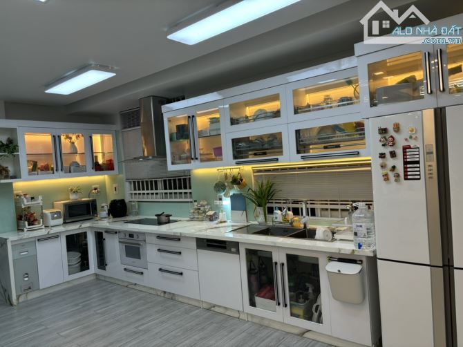 Bán Căn Penhouse Satra Eximland, Phú Nhuận - 344m2, 2 tầng GIá 16,5 tỷ - Sổ Hồng - 10