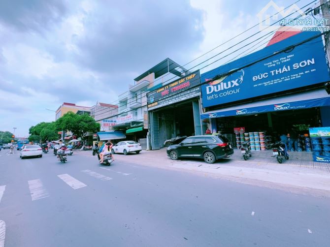 Cho thuê nhà lầu mặt tiền Nguyễn ái quốc ngang 7 dài 30 giá siêu rẻ chỉ 22 triệu - 1