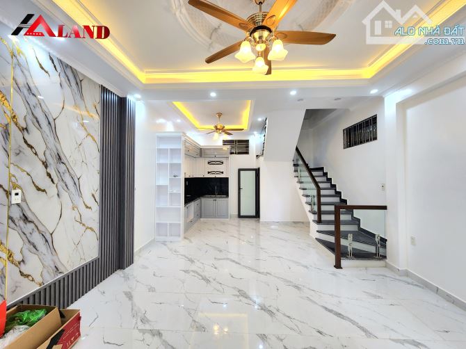 Chủ gửi bán căn nhà 3 tầng độc lập sân cổng phố Phương Lưu Vạn Mỹ Đà Nẵng - 1