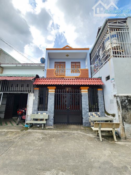 Bán nhà 1trệt 1lầu gần Giáo Xứ Bà Trà 500m, p.Bình Chuẩn, Tp.Thuận An - 1