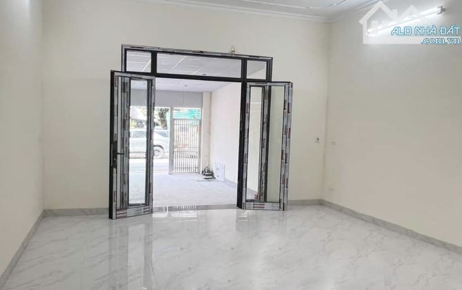 Cho thuê nhà Nguyễn Văn Cừ, 100m2x3T, ngõ ô tô, kinh doanh, 15tr/t - 1