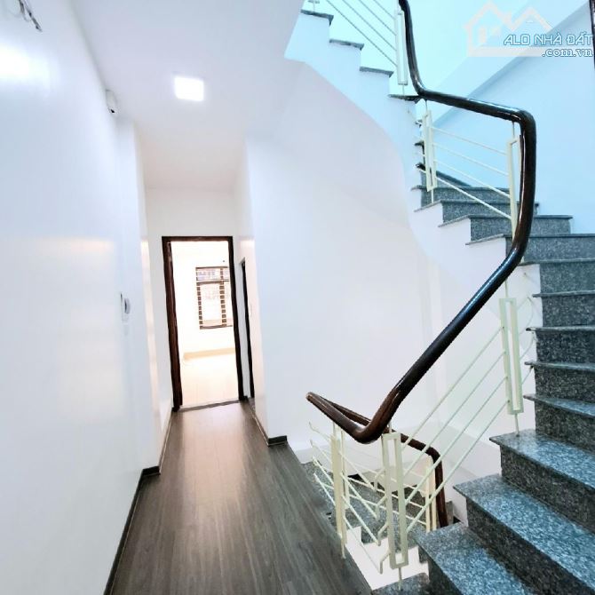 BÁN NHÀ ĐẸP PHỐ LƯƠNG YÊN, TRẦN KHÁT CHÂN, 45.6M2, 3 TẦNG, MT 3.6M. GIÁ 8.1 TỶ - 2