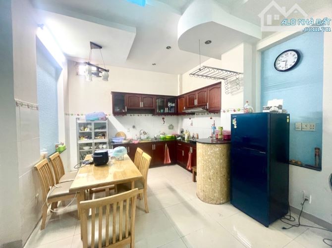 HẺM 6M-NHÀ 4 TẦNG-NGANG 4M-5PN-84M2-Ở NGAY-THỐNG NHẤT-PHƯỜNG 16 GÒ VẤP-NHỈNH 7 TỶ TL - 2