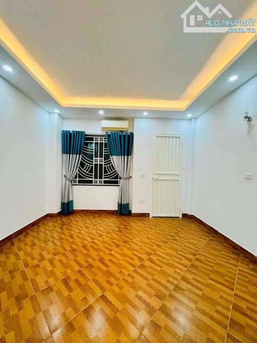 Cho thuê nhà nguyên căn ngõ 207 Trương Định , Hai Bà Trưng diện tích 30m x4 tầng ,3PN giá - 2