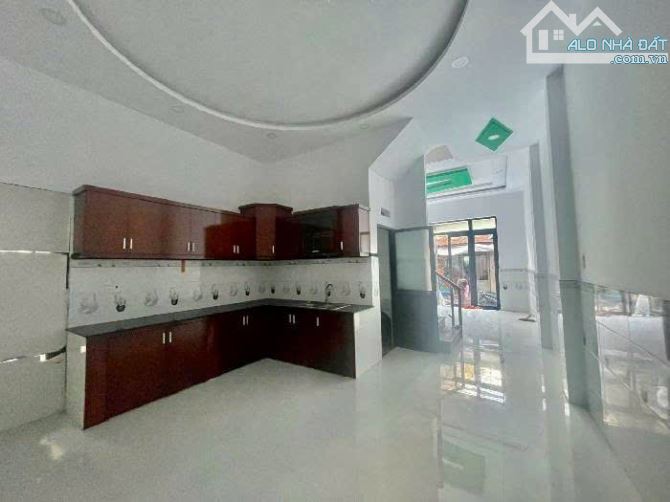 ÂU CƠ - TÂN PHÚ - 54M2 ( 4.5x12m ) 2 TẦNG - 2PN,2WC - HXH - 5TỶ. - 2