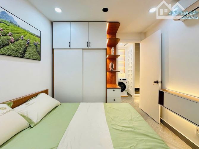 🆘Lên Sóng Cặp Siêu Phẩm Hẻm Xe Hơi🆘Cây Trâm Phường 8🆘4 Lầu 4Pn 3WC🆘5,8 TỶ - 24