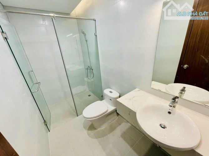 Bán căn góc 2PN tầng cao CT2 Phước Long  Dt: 75m2 view sông đẹp nhất toà  Ph - 2