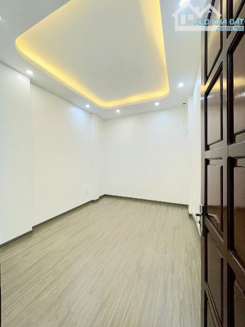 BÁN NHÀ ĐẸP PHỐ LƯƠNG YÊN, TRẦN KHÁT CHÂN, 45.6M2, 3 TẦNG, MT 3.6M. GIÁ 8.1 TỶ - 4