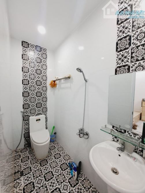 Bán nhà Bình Hưng Hoà A, 80m2, 4 Tầng, 4PN, 5WC, hẻm Ô TÔ 6m, - 5