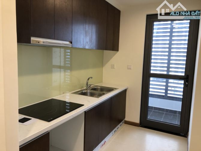 Cho thuê căn hộ cao cấp 17T - KĐT Trung Hòa, 120 m². 3 phòng ngủ đồ cơ bản. - 6