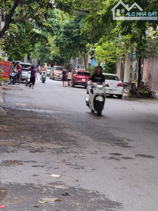 CĂN NHÀ MỖ LAO TT HÀ ĐÔNG MÀ GIÁ QUÁ HỢP LÝ - THOÁNG TRƯỚC SAU DÂN TỰ XÂY