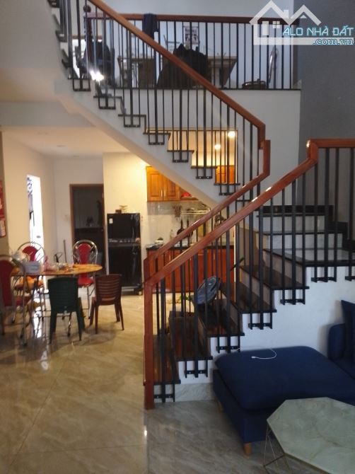 Bán nhà 2 tầng 5PN, 3 tỷ 250, 108 m2, ngang 5m, 2 mặt kiệt, Tôn Đản, Cẩm Lệ