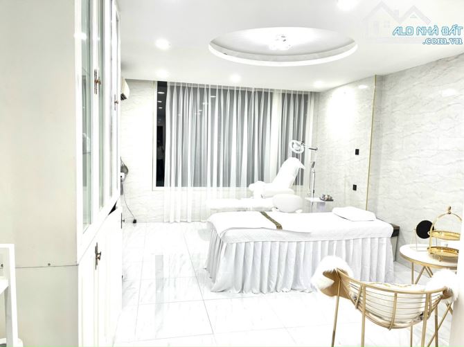 Bán nhà MT Cửu Long Q.10  ngay khu CX Bắc Hải - 14x14m  XD Hầm 5 tầng HĐT 260tr giá 40 tỷ.