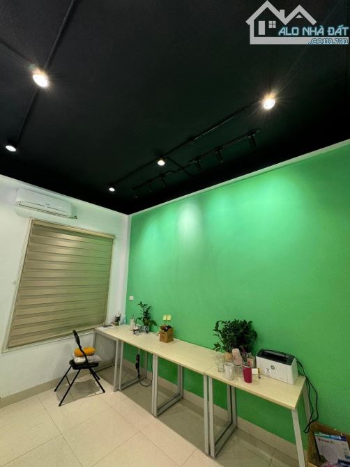 (SIÊU HIẾM) Cho thuê nhà nguyên căn Trần Quốc Hoàn, Cầu Giấy 42mx4T 4PN oto KD VP ở ngay h