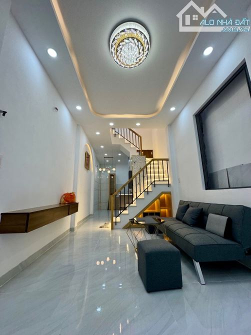 Bán Nhà Hẻm Ba Gác, Đường Phạm Văn Hai, Tân Bình,DTSD 62m2, 2 Tầng, Giá 3,8 Tỷ.