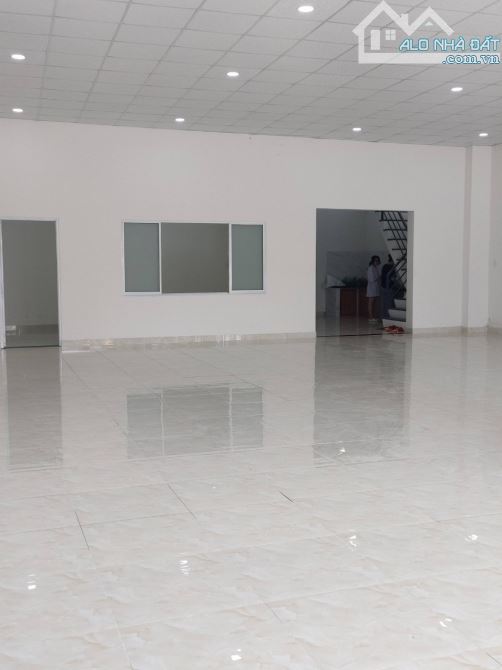 Bán Mặt Tiền KD Huỳnh Tấn Phát, Nhà Bè, 210m2, 2 Tầng, Ngang 10m, Chỉ Nhỉnh 17 Tỷ - 2