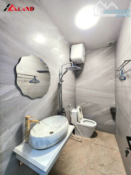 🍂🍂🍂 Bán nhà 3 tầng ngõ đường Đà Nẵng xây độc lập 2 tỷ 699 - 4