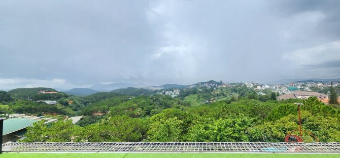 Bán lô đất trên đỉnh đồi View tại Đà Lạt, đang kd du lịch gần 7000m2, mặt tiền đường lớn - 6