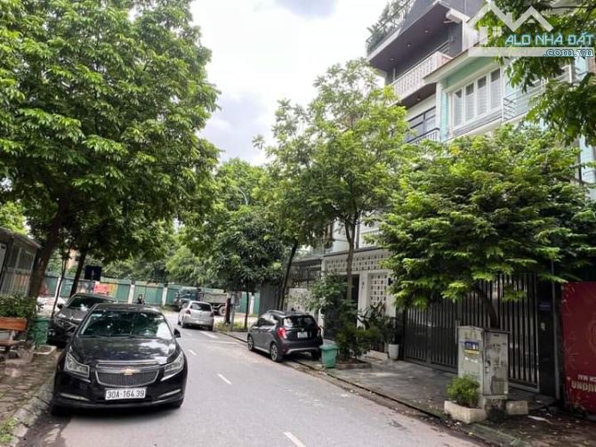 NHÀ TỔNG CỤC 5- BỘ CÔNG AN TÂN TRIỀU THANH TRÌ . NHÀ KINH DOANH . PHÂN LÔ