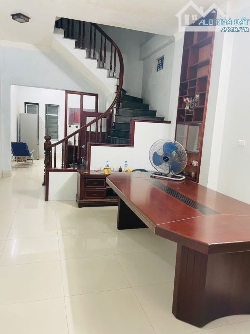 Bán nhà Khuyến Lương 65m², 4tầng, mặt tiền  4m chỉ  7.35tỷ,ôtô vào nhà, sổ đỏ vuông.  Lh 0 - 10