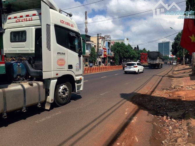 Cần bán mặt tiền Nguyễn Văn Cừ - Cách Khách Sạn Mường Thanh 300m  💥Mặt tiền Nguyễn Văn Cừ - 1