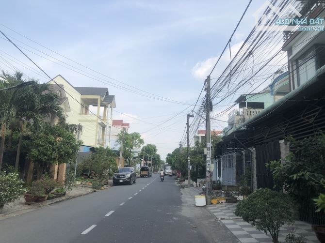 Bán gấp đất sổ riêng thổ cư, ngay sau cây xăng 26, gần trường THCS Trảng Dài, hẻm thông