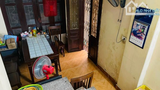 Bán đất tặng nhà Thái Hà 105m 2 tầng mặt tiền 6.2m phân lô oto tránh giá 21 tỷ. - 1