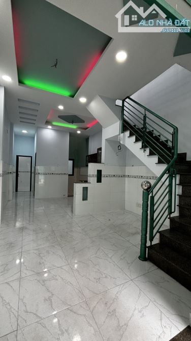 Bán nhà ấp 4B, xã Vĩnh Lộc B, Bình Chánh, gần ngã 5 Nguyễn Thị Tú, giáp Bình Tân, gần chợ. - 2