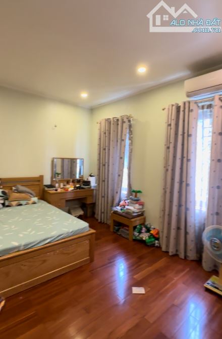 CẦN BÁN NHÀ NGÕ 61 LẠC TRUNG, PHÂN LÔ, Ô TÔ TRÁNH, VỈ HÈ RỘNG, Ở VÀ KINH DOANH TỐT 29,2tỷ - 3