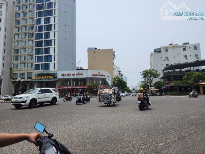 Trung tâm Sơn Trà - Bán tòa căn hộ 4 tầng mặt phố-Võ Văn Kiệt, An Trung Đông -  8 tỷ tí - 5