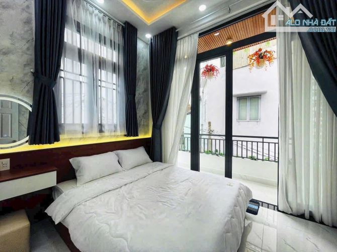 Bán nhà xoay vốn làm ăn Huỳnh Văn Bánh , P15,Quận phú Nhuận DT:42,1m2 Giá: 3 tỷ570 - 6