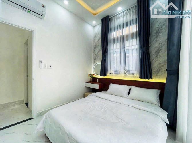 Bán nhà xoay vốn làm ăn Huỳnh Văn Bánh , P15,Quận phú Nhuận DT:42,1m2 Giá: 3 tỷ570 - 7