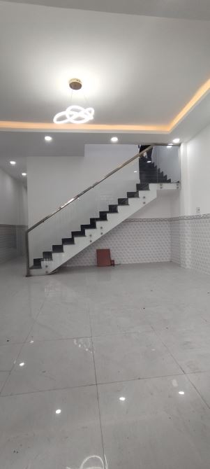 BÁN NHÀ 1 LẦU NGAY NGÃ BA TÂN KIM. 93M2, SHR, CHỈ 1 TỶ 5 có TL