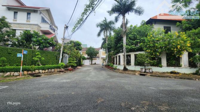 Đất nền lô góc 117m Làng Đại Học, sổ đỏ, 70 triệu