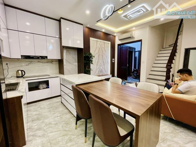 Rẻ nhất phố!Trần Quốc Vượng,Ngõ thoáng,Ngập tiện ích, an sinh tuyệt vời,35m, 6 tầng,4 Ngủ - 1