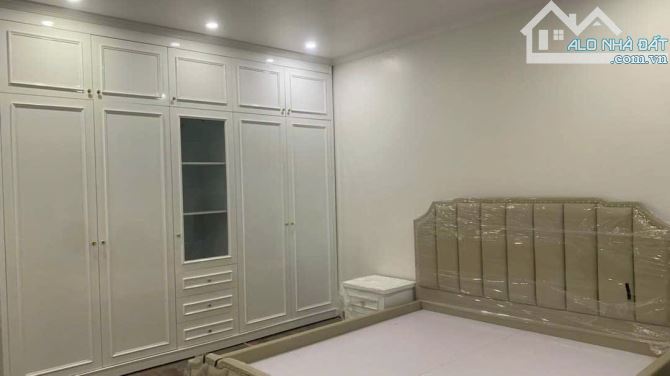 Bán nhà 90m2 x 4 tầng cao cấp khu phân lô Văn Cao giá hơn 6 tỷ - 2