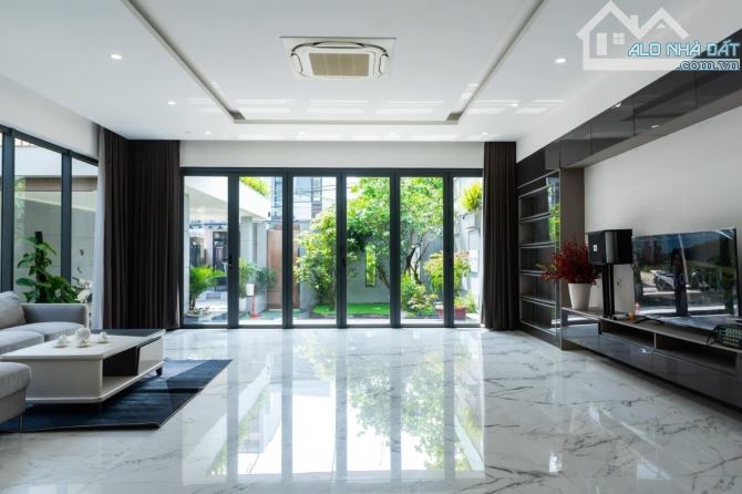 BIỆT THỰ , 3 TẦNG, DIỆN TÍCH KHỦNG GẦN 500M2- ĐỂ LẠI TOÀN BỘ NỘI THẤT XỊN XÒ🔥 - 2