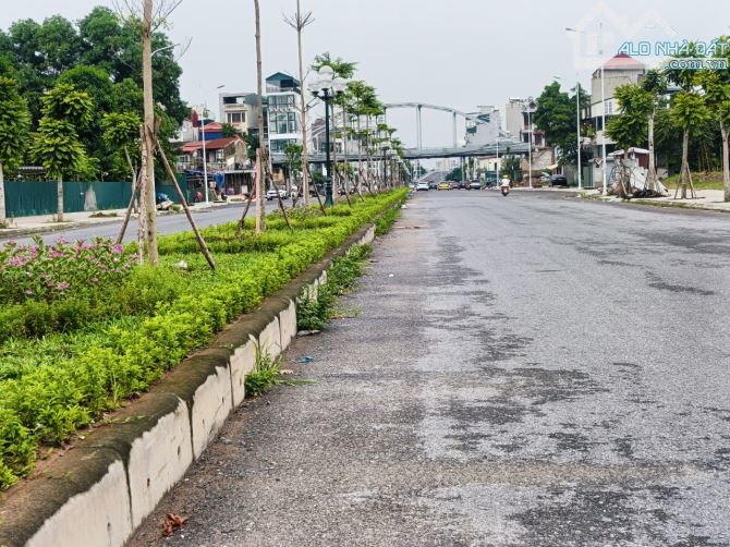 BÁN ĐẤT NGỌC THỤY - NGÕ THÔNG ĐƯỜNG MỚI 40M HỒNG TIẾN KÉO DÀI - Ô TÔ 7 CHỖ ĐỖ CỬA - 7.5 tỷ - 4