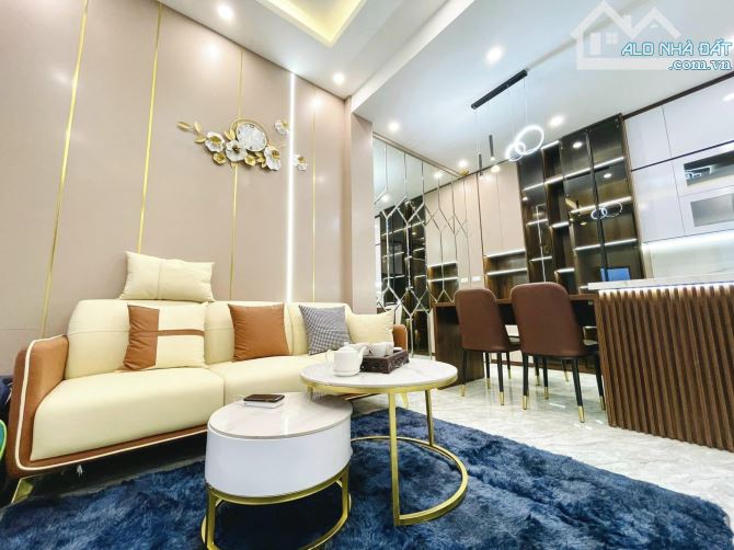 Rẻ nhất phố!Trần Quốc Vượng,Ngõ thoáng,Ngập tiện ích, an sinh tuyệt vời,35m, 6 tầng,4 Ngủ - 4
